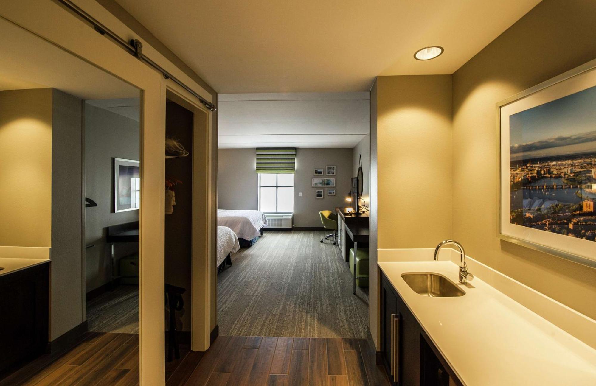 Hampton Inn & Suites/Foxborough/Mansfield Bagian luar foto
